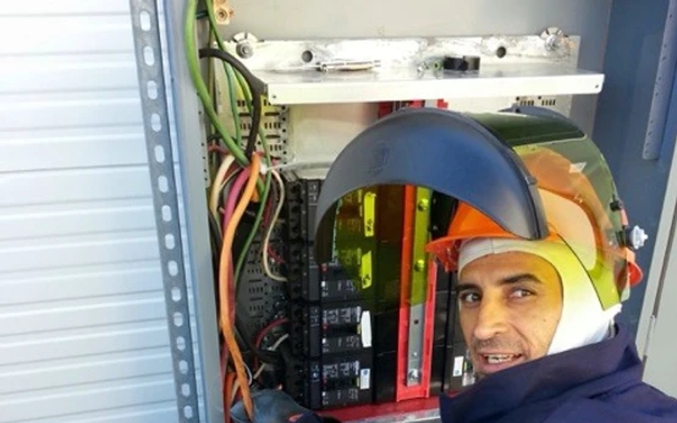 StarTech Electric Photo